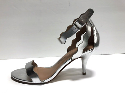 Chinese Laundry Womens Rubie Sandal Silver Size 7 M