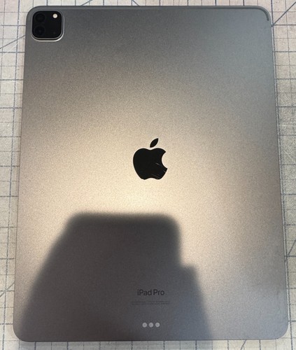 Apple iPad Pro 12.9 6th Gen - 256GB - Gray - as-is for salvage/parts/disassembly - Afbeelding 5 van 8