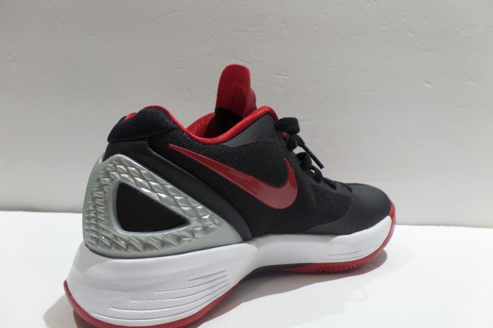 New Nike Women's Volley Zoom Hyperspike Volleyball Shoes 585763061