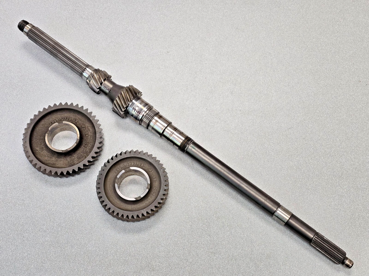 EXCELLENT ORIGINAL PORSCHE 911 997 GT3 1ST 2ND SPEED MATCHING