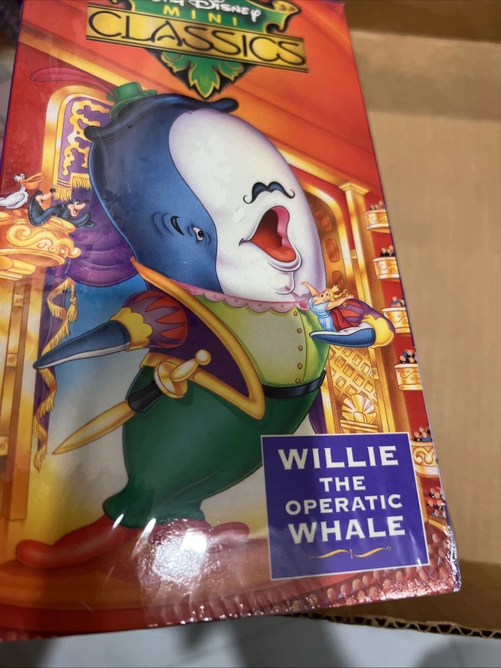 Disney Mini Classics VHS Box Set Peter & Wolf Prince & Pauper Willie Opera Whale - Image 4 of 4