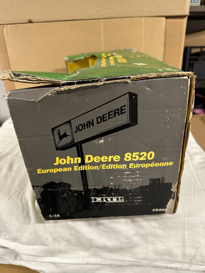 JOHN DEERE 8520 EUROPEAN EDITION - ERTL - SCALA 1/16 - Immagine 4 di 4