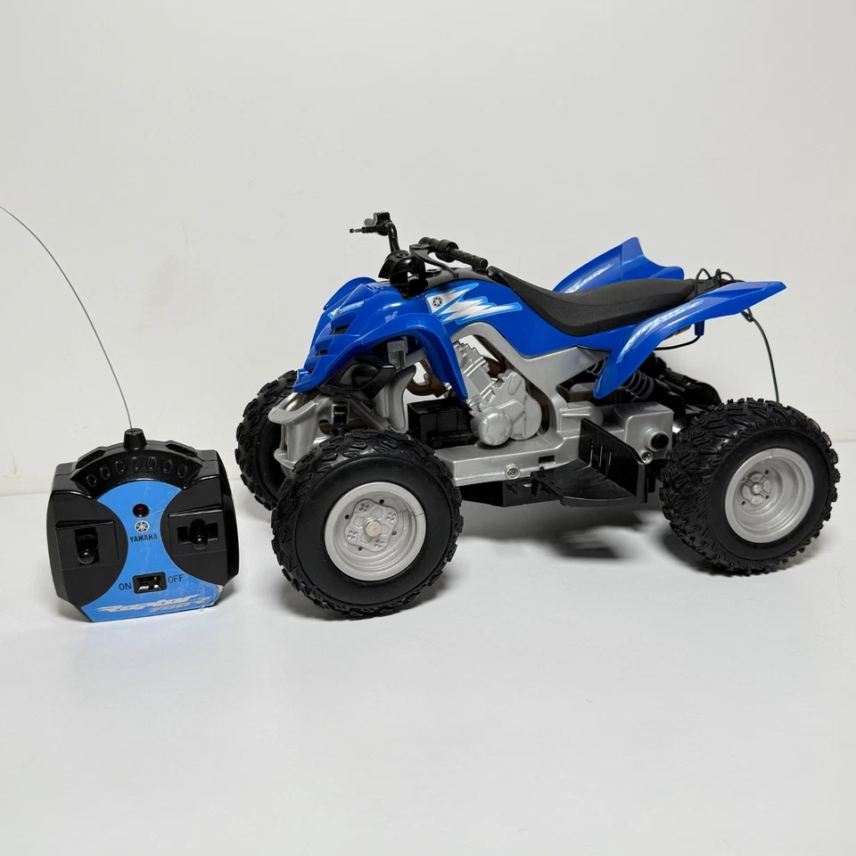 Yamaha Raptor 700R RC Quad Blue ATV WITH Remote Control Tested Working - Image 2 of 4