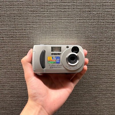 SONY Cyber-shot DSC-P31 Silver Tested Working With Battery From Japan