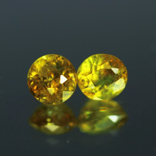1.67CT Diamond Sparkling 100% natural unheated Titanite Yellow Sphene - Picture 3 of 3