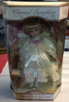 VTGenuine Porcelain Classical Symphony 15” Doll Collectable