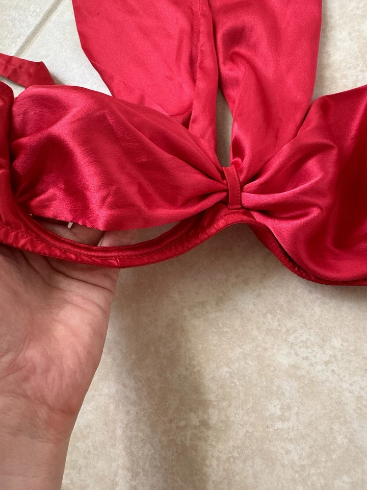 Victoria's Secret Sexy Seda Rojo Sujetador Mediano Foto 3 de 4