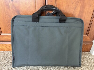 TUMI Alpha 2 T-Pass 26145 16in Expandable Laptop Briefcase - Black