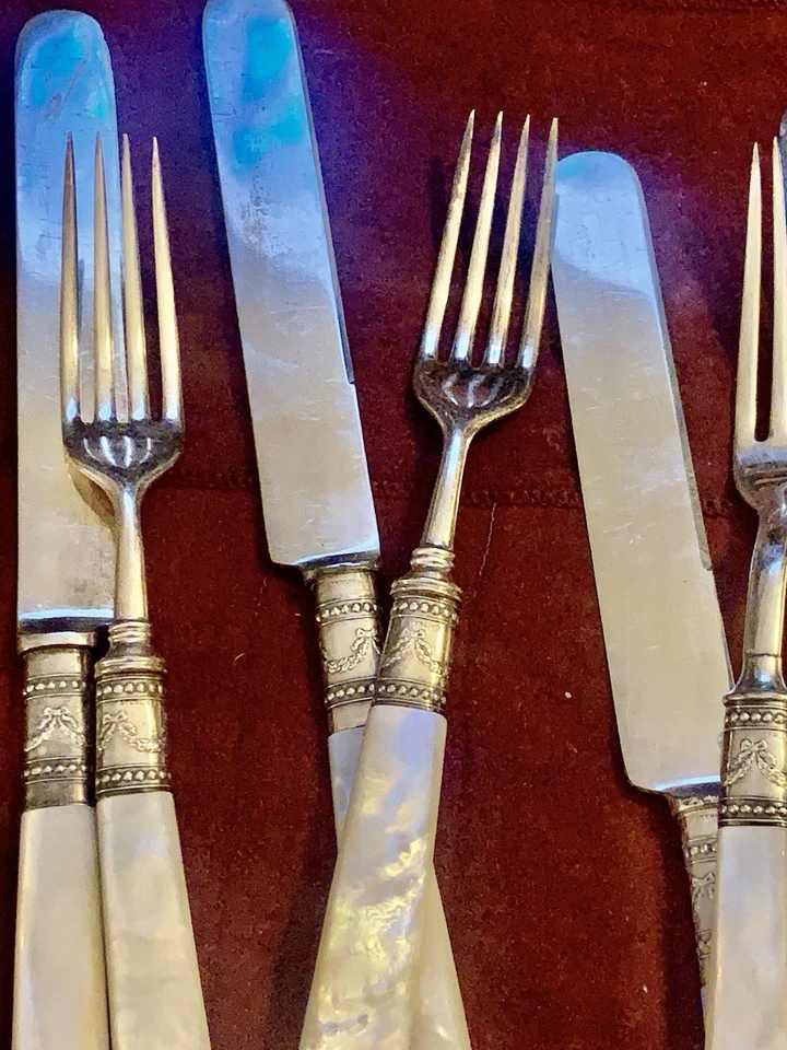 Tenedores y cuchillos de cena antiguos Jacobi & Jenkins, esterlina/madreperla -12 Foto 3 de 4