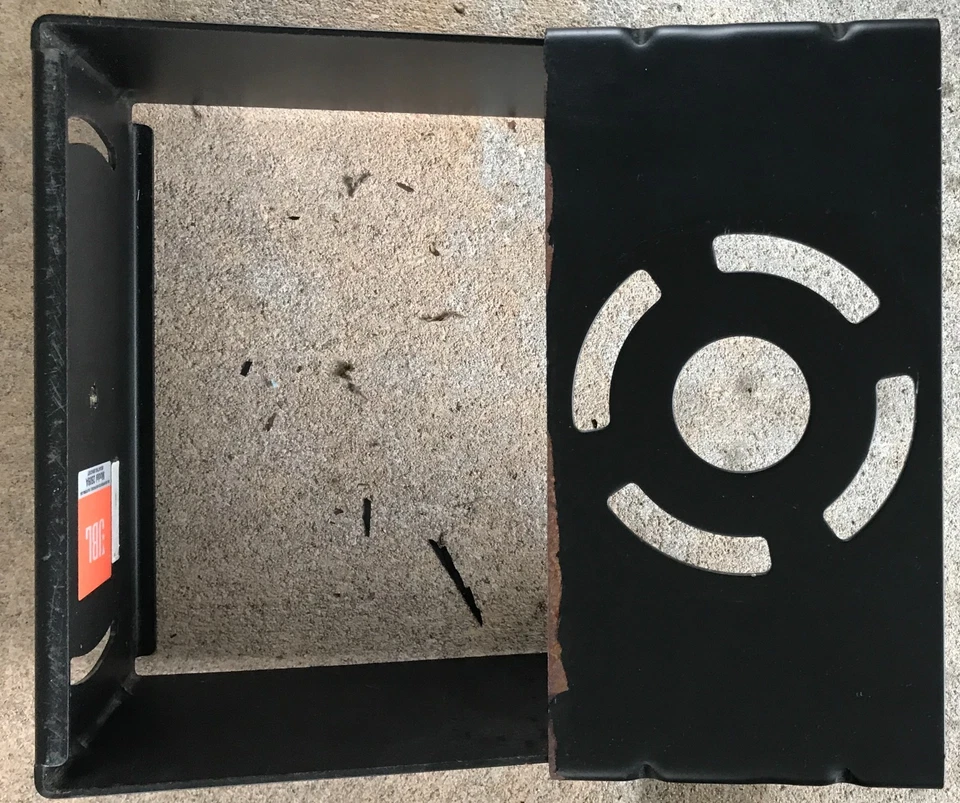 Soporte de bocina/atornillador de posición ajustable 1-JBL 2509A, bocinas series 2350 y 2380 Foto 2 de 4