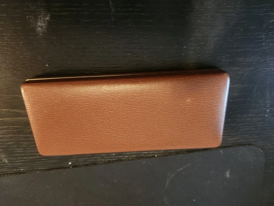 Kit de aseo de uñas Revlon The Grand Essentials para hombre Foto 3 de 4