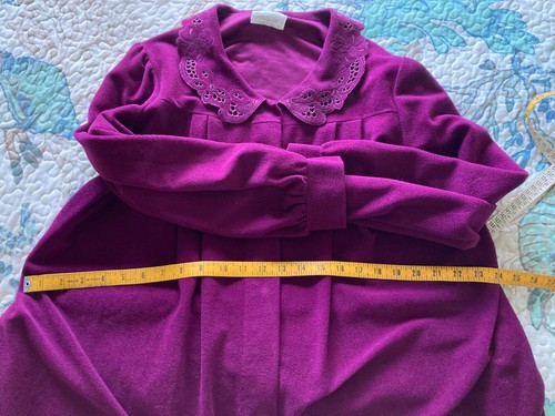 Vanity Fair Snap Front velour Fleece /Robe knee length Size M berry color - Picture 17 of 18