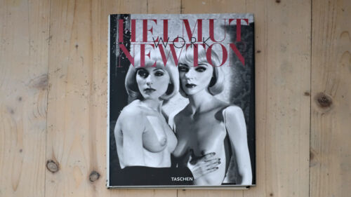 Helmut Newton — Works 2000 — Fotografie, Sammler, Neuwertig - Afbeelding 1 van 7