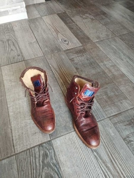 Men Floris van Bommel Boots Brown Leather 41