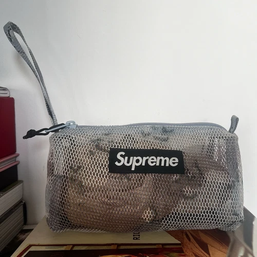 Petit sac maille suprême bleu pépites de chocolat camouflage 100% authentique