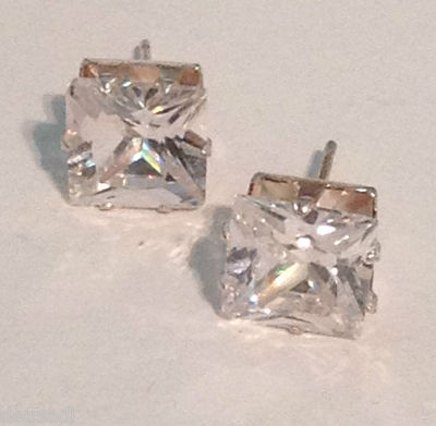 Ciondolo Quadrato Cushion Topazio Giallo Contornato Da Cubic Zirconia Marquise Bianchi In Argento 925 Galvanica Rodio Ciondolo Quadrato Cushion Topazio Giallo Contornato Da Cubic Zirconia Marquise Bianchi In Argento 925 Galvanica Rodio