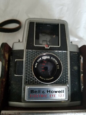 Bell & Howell ELECTRIC EYEフィルムカメラ Bell and Howell Electric Eye 8mm Movie Camera with a 3 Lens