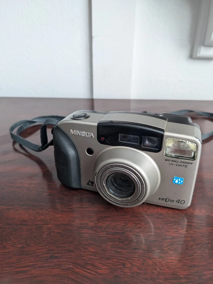 Minolta Vectis 40 Point And Shoot Camera Vintage 1997 30mm-120mm Zoom - UNTESTED - Image 2 of 4