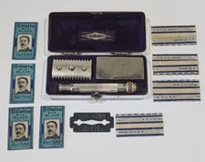 Vintage Gillette Pocket Safety Razor Set With Case Extra Blades