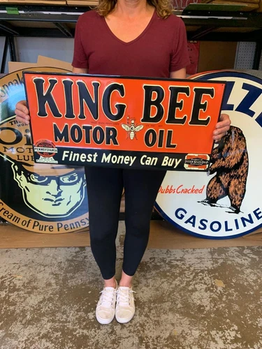 Antique Vintage Old Style Sign King Bee Motor Oil Made USA