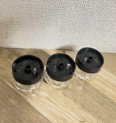 Toyota BB NCP30 NCP31 NCP35 Scion XB Crystal HVAC Knobs | Genuine