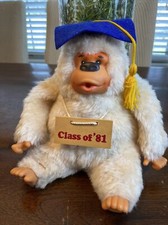Vintage RUSS 1981 GONGA Thumb Sucking Gorilla 9.5 Plush Class Graduation RARE