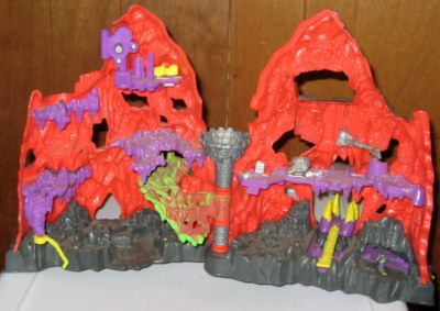 Bluebird Mighty Max Trapped In Skull Mountain Playset 1992