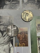 2 monete Mussolini Dux 20 e 100 lire in regalo adesivi LOTTO7