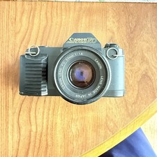 CANON T50 35mm SLR CAMERA w/ CANON Zoom Lens And Case