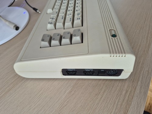 ✅ COMMODORE 64 C64 C C64G ⭐ schöner Zustand ⭐ schneller Versand ⚡️ - 第 6/6 張圖片