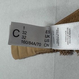 La Perla - Italian Luxury Triangle Lace Bra - Size 32 C - NEW in Bag.