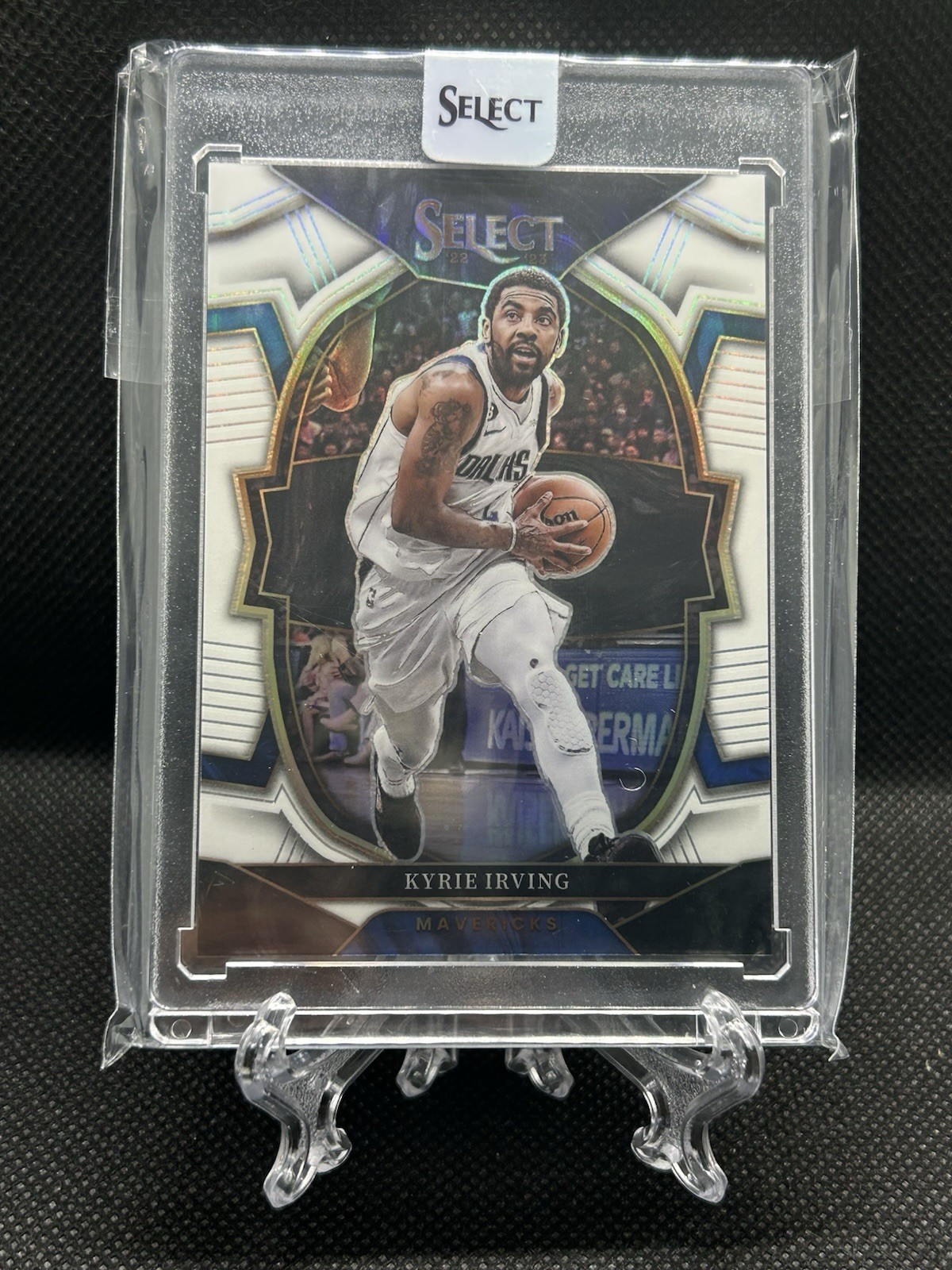 2022-23 Panini Select Kyrie Irving  #30  White Prizm Parallel  /149 SP Mavs