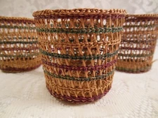 woven wicker drink holders vintage - excellent condition - set of 4 - unk maker