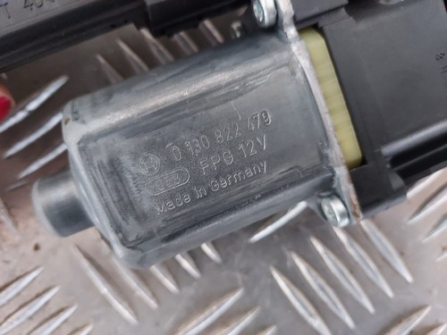 Moteur de lève vitre Avant Gauche - RENAULT MEGANE III (3) - Réf : 807310246R - Imagen 2 de 4
