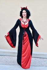 Deluxe Hooded Robe Size Large Vampire Witch Dress Adult Halloween Costume