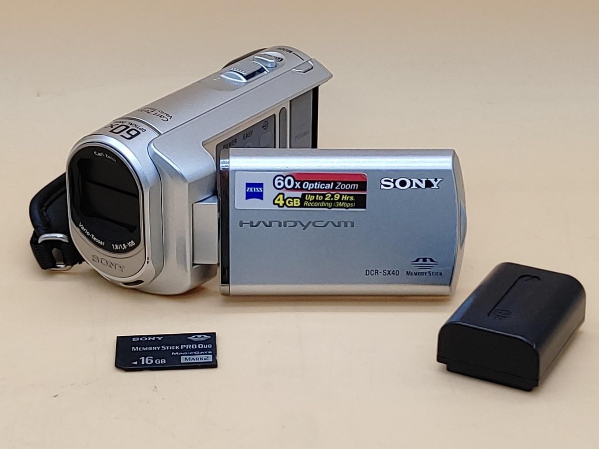 Sony Handycam DCR-SX40 4GB Digital Camcorder 60x Zoom w/ 16GB Mem