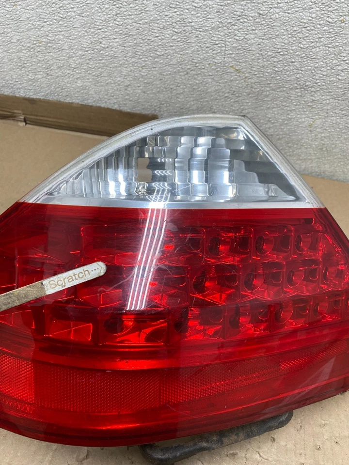 Lanterna traseira esquerda esquerda vermelha clara Honda Accord JDM UC1 2006-2007 FABRICANTE DE EQUIPAMENTO ORIGINAL U1152 DW - Imagem 4 de 4