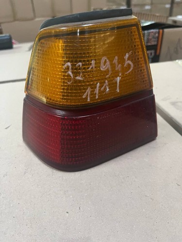 VW Passat /3B/32B/Schrägheck Original HELLA Rückleuchte Rücklicht 321945111T