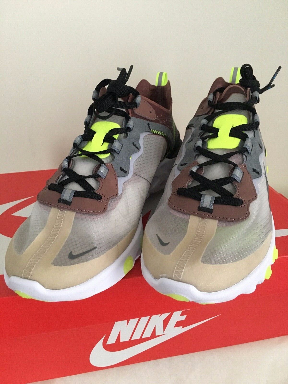 nike react element desert sand