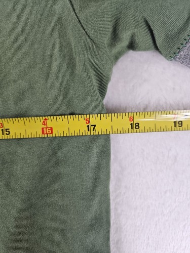Puma Boys TShirt Size M Dark Green Logo Short Sleeve Campeones - Picture 7 of 8