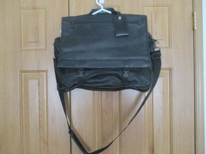 lightweight leather briefcase