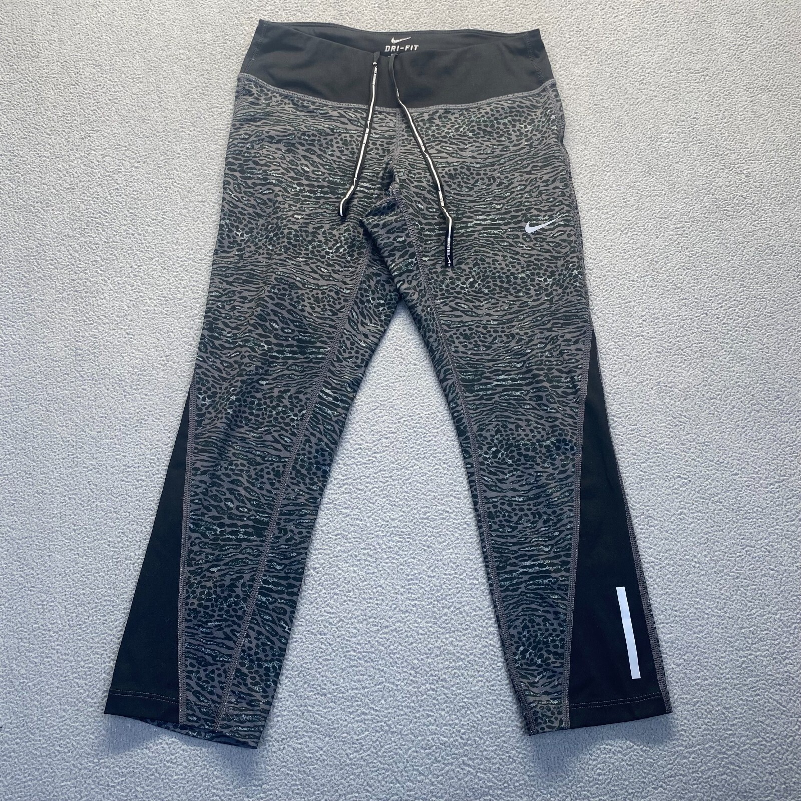 Nike Dri-Fit Running Leggings for Women Size S Black Comfort Gym with Pocket