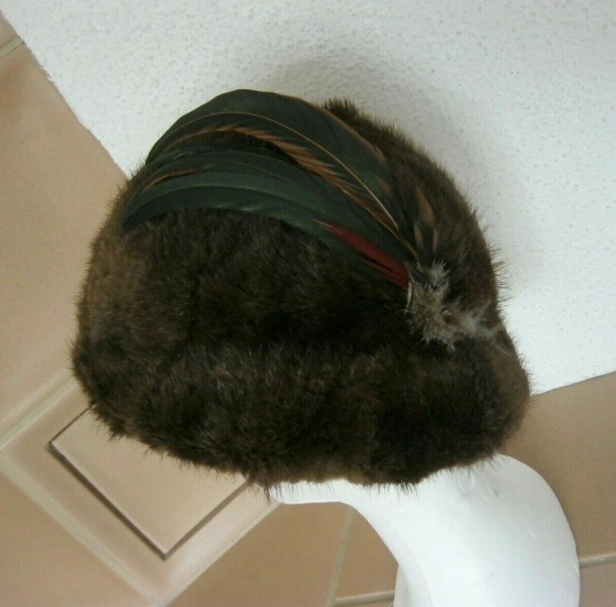 Schöne alte Pelzkappe Pelzmütze Hut  braun Feder hochwertige Haushaltsauflösung
