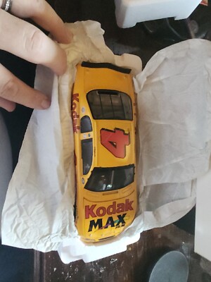Action 1:24 Scale Bobby Hamilton Stock Car #4 Kodak Max Film 2000 Monte Carlo