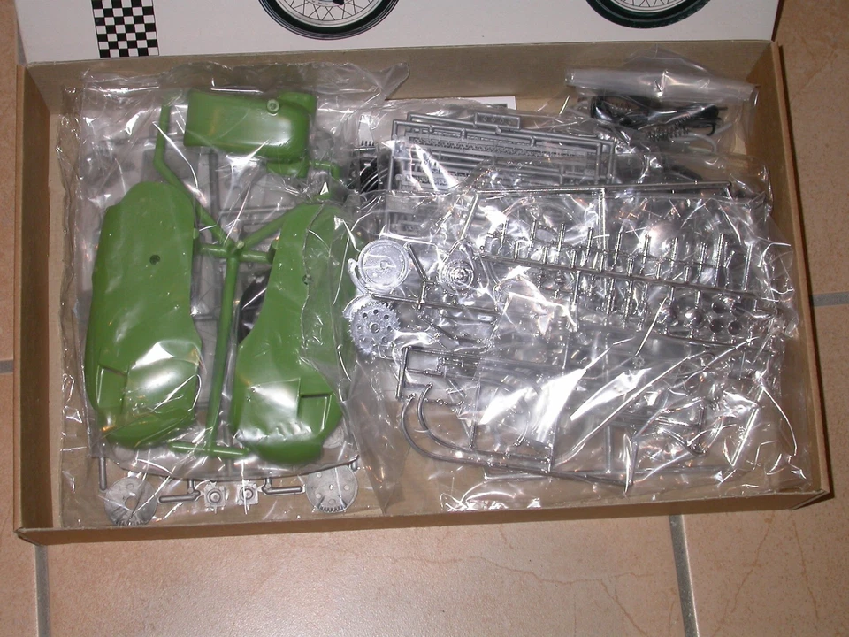 Moto Guzzi 500 CC 8 Zylinder, Protar, 1:9 - Bild 2 von 3