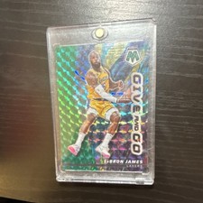 2022-23 Panini Mosaic Give and Go Prizm LeBron James #GG-8 Los Angeles Lakers