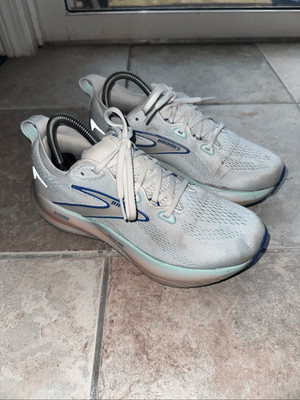 Brooks Glycerin GTS 22 Women's 7.5 Wide White Limpet Shell Amparo Blue