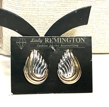 Lady Remington Earrings Cast Ribbed Silver Gold Tone Paisley Top Post  Lot 66B