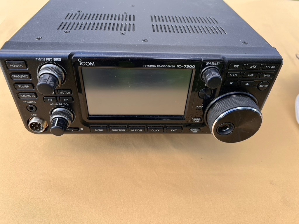 icom ic-7300 hf transceiver - used - with box, manuals, carry handle. Available Now for $840.00