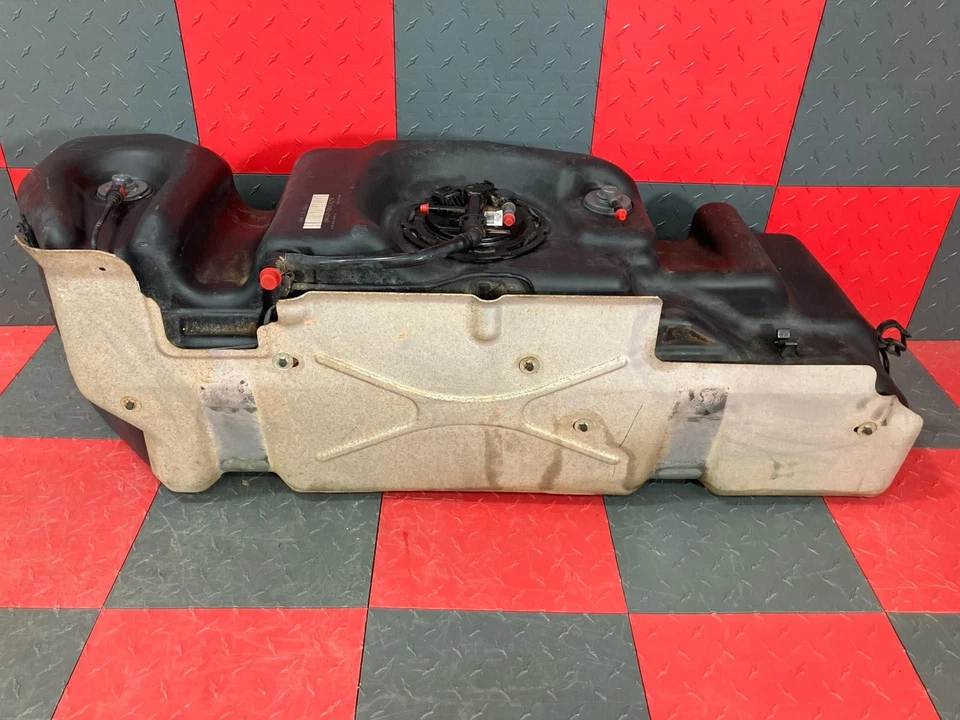Camión GMC Sierra 1500 2004-2013 tanque de combustible/gas de 26 galones con bomba de combustible OEM Foto 4 de 4